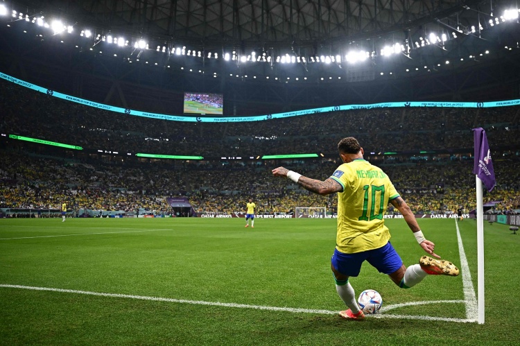 塞尔维亚中场：内马尔是世界最强之一 没赢巴西主帅很不开心