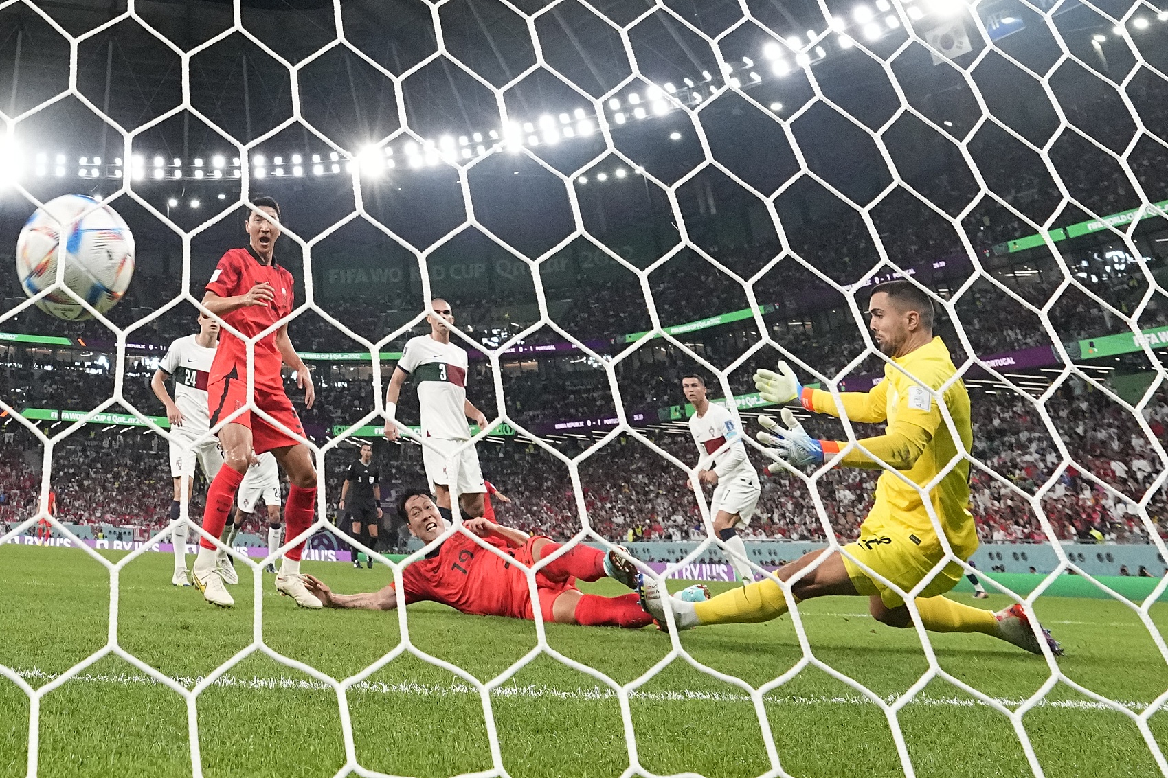 葡萄牙世界杯上首次在领先时输球，此前18次领先保持不败