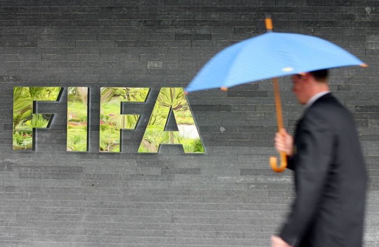 FIFA改革经纪人监管框架，提供基本道德和职业标准要求