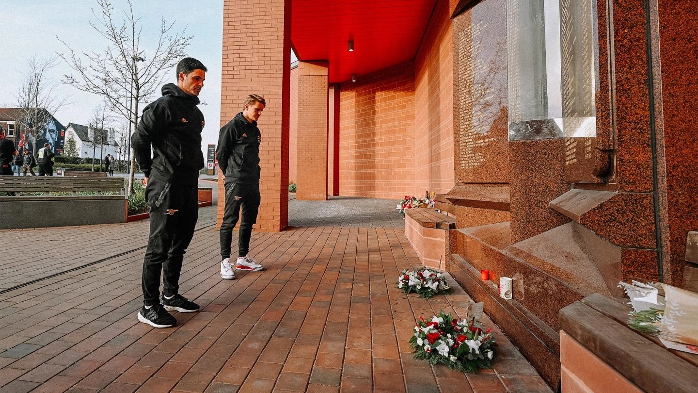 记者：枪迷昨日在希尔斯堡惨案纪念活动表现出的尊重，让人动容