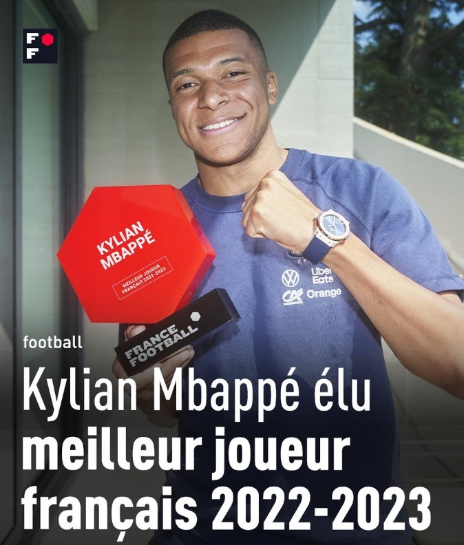 法国足球杂志官方：姆巴佩被评为22-23赛季法国最佳球员