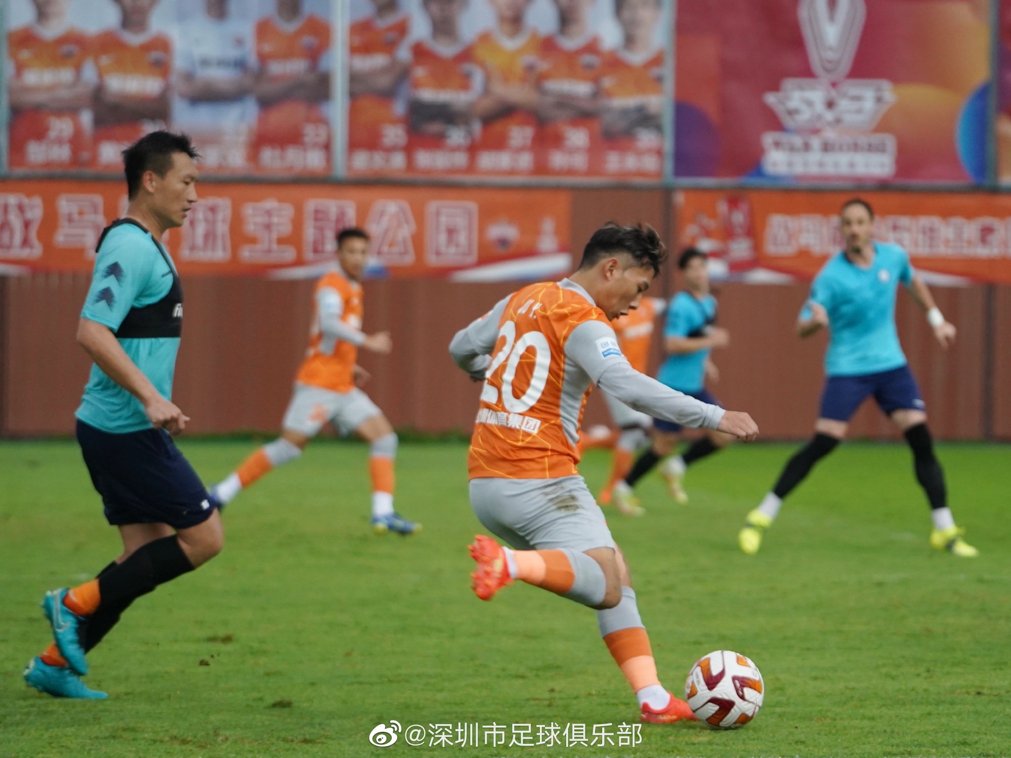 热身赛：深圳队2-1逆转济南兴洲 裴帅、阿奇姆彭进球