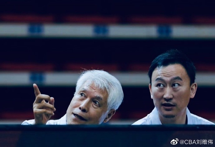 刘维伟：一日为师终身为父 祝贺蒋导进入中国篮球名人堂 实至名归