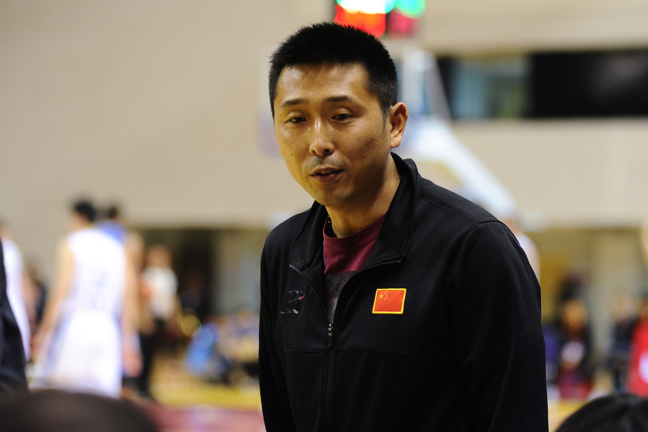 媒体人：中国篮协球员委员会将由胡雪峰和焦健牵头成立
