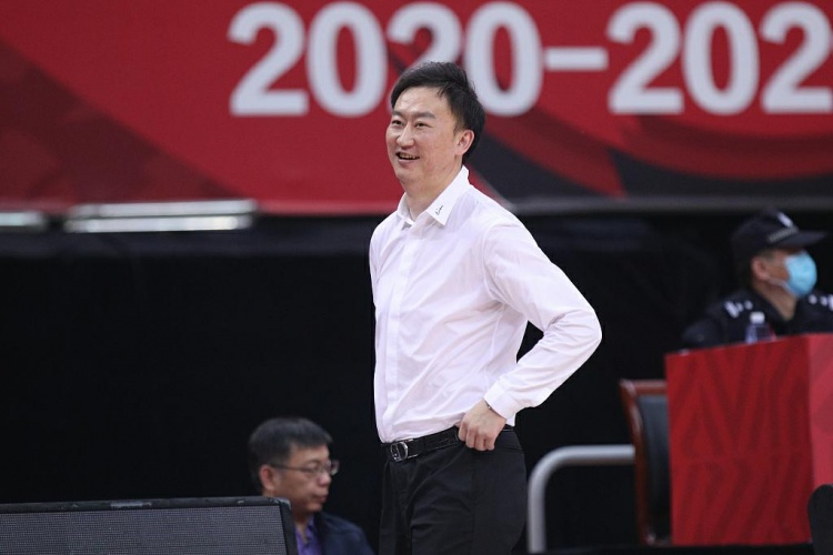 刘维伟执教后本赛季青岛场均三分出手40.4次 创CBA历史纪录