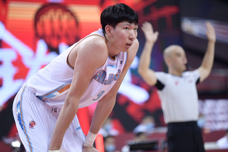 新疆男篮与周琦两败俱伤 中国篮球想要恢复元气 难上加难了