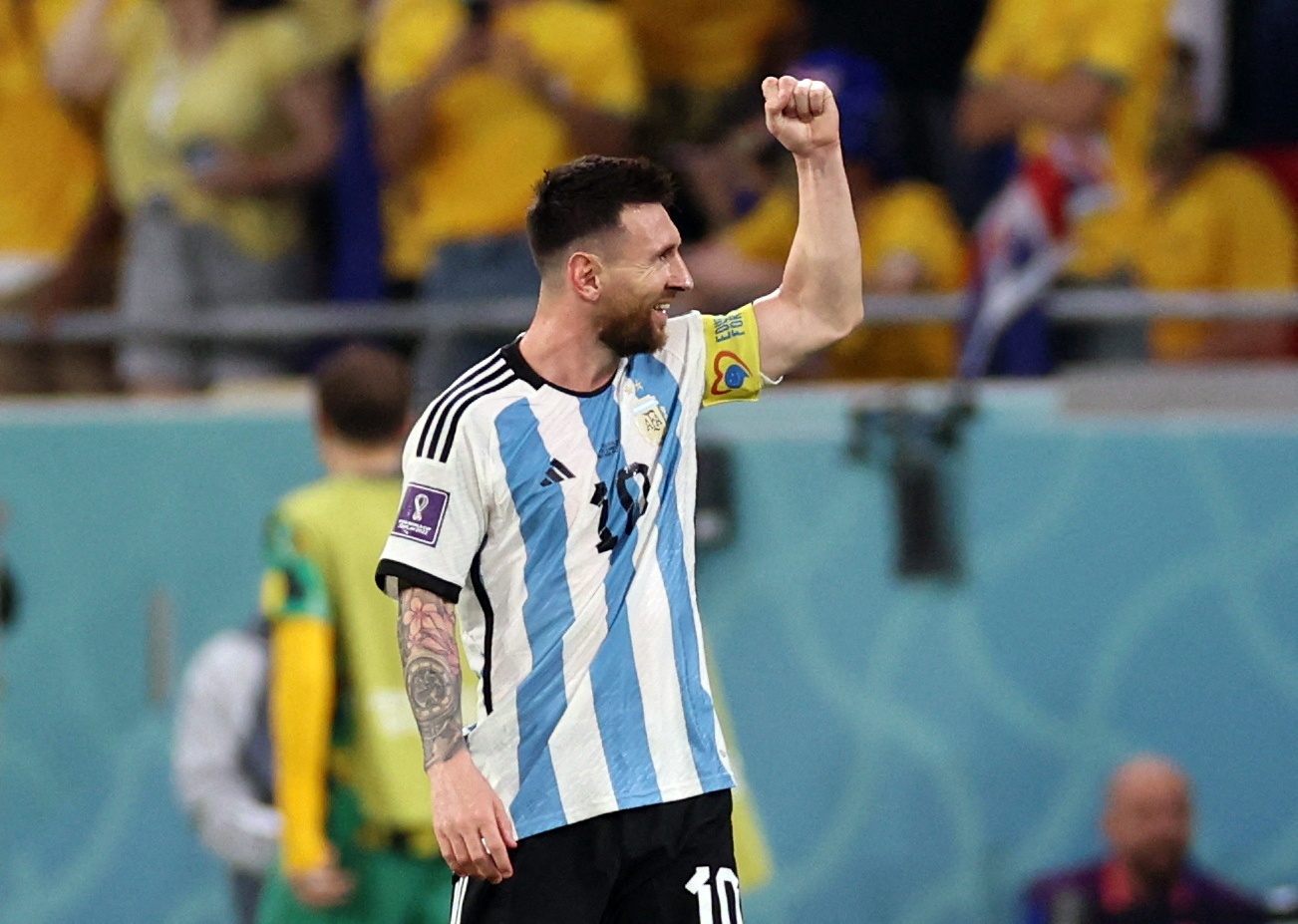 阿根廷vs澳大利亚全场数据：阿根廷14射门5射正 澳大利亚1射正