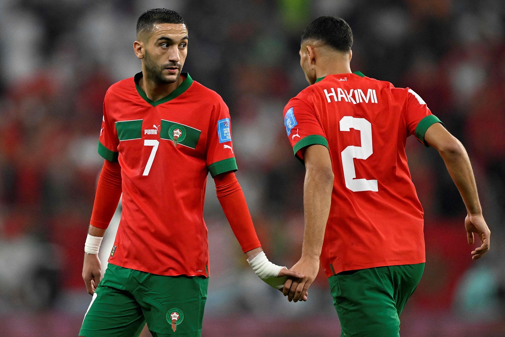 齐耶赫和阿什拉夫世界杯赛场第十次出场，追平阿拉伯球员最高纪录