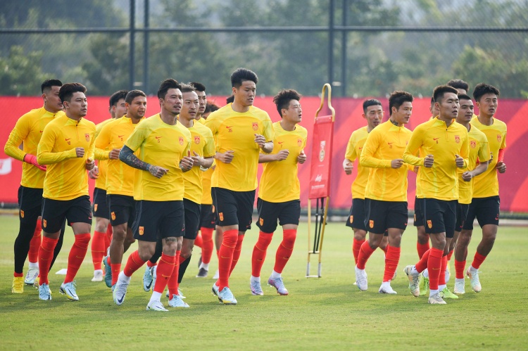记者：亚洲杯分组抽签5月11日进行 国足将以第二档身份参加