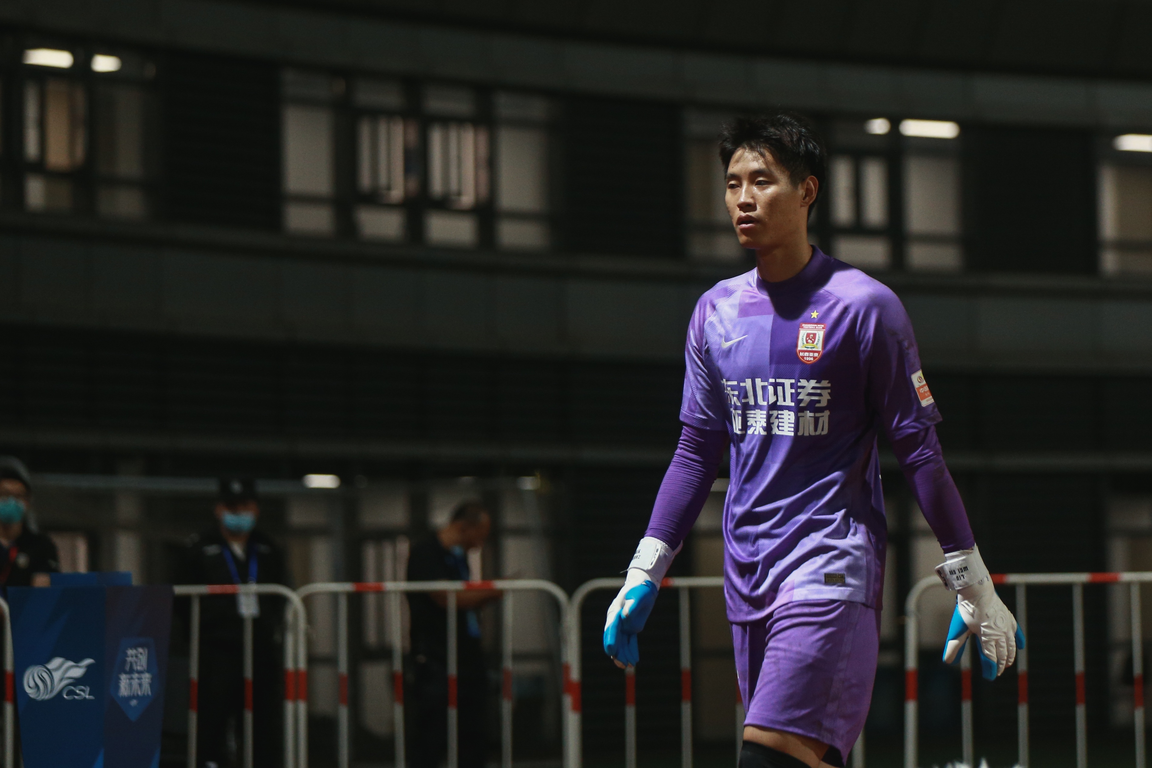 30岁门将刘伟国加盟中乙重庆铜梁龙，上赛季在长春亚泰出场7次