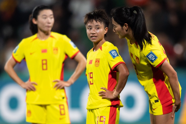 马德兴：中国女足被绝杀不只是运气不佳，目标八强依据何在