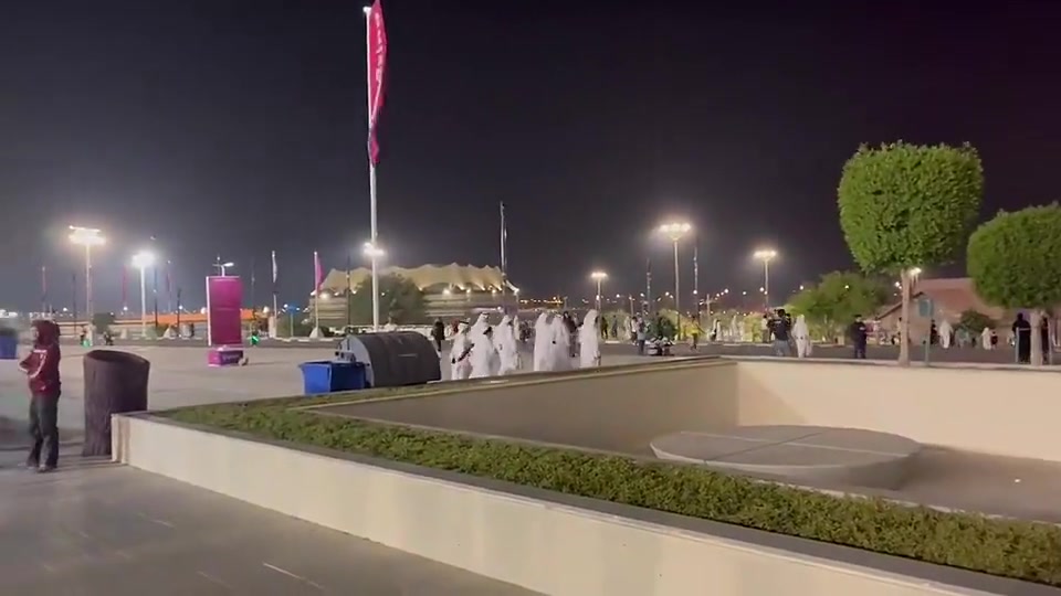 RNM退钱！提前离场的卡塔尔球迷