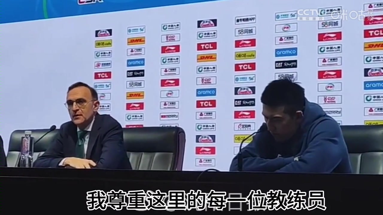 乌戈：我在CBA尊重每一位教练，但王博对我说了FKU