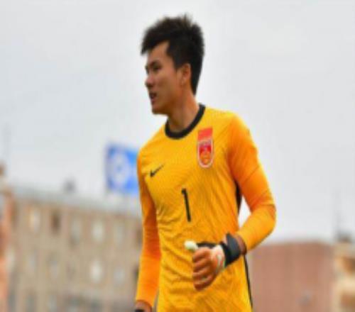 李昊