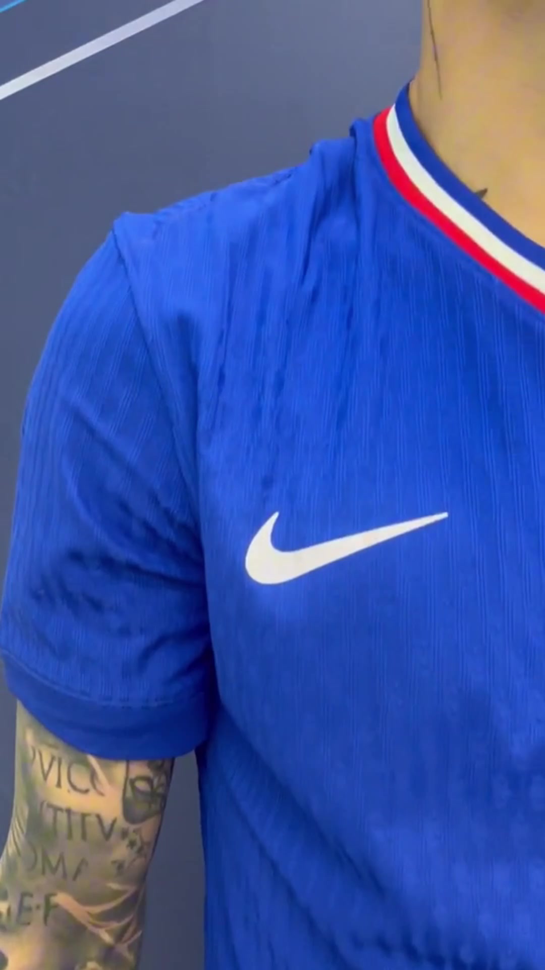 你猜出这是哪位法国球员了吗