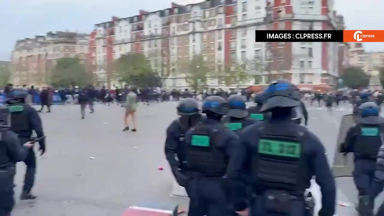 巴黎球迷与多特球迷爆发冲突，防暴警察介入