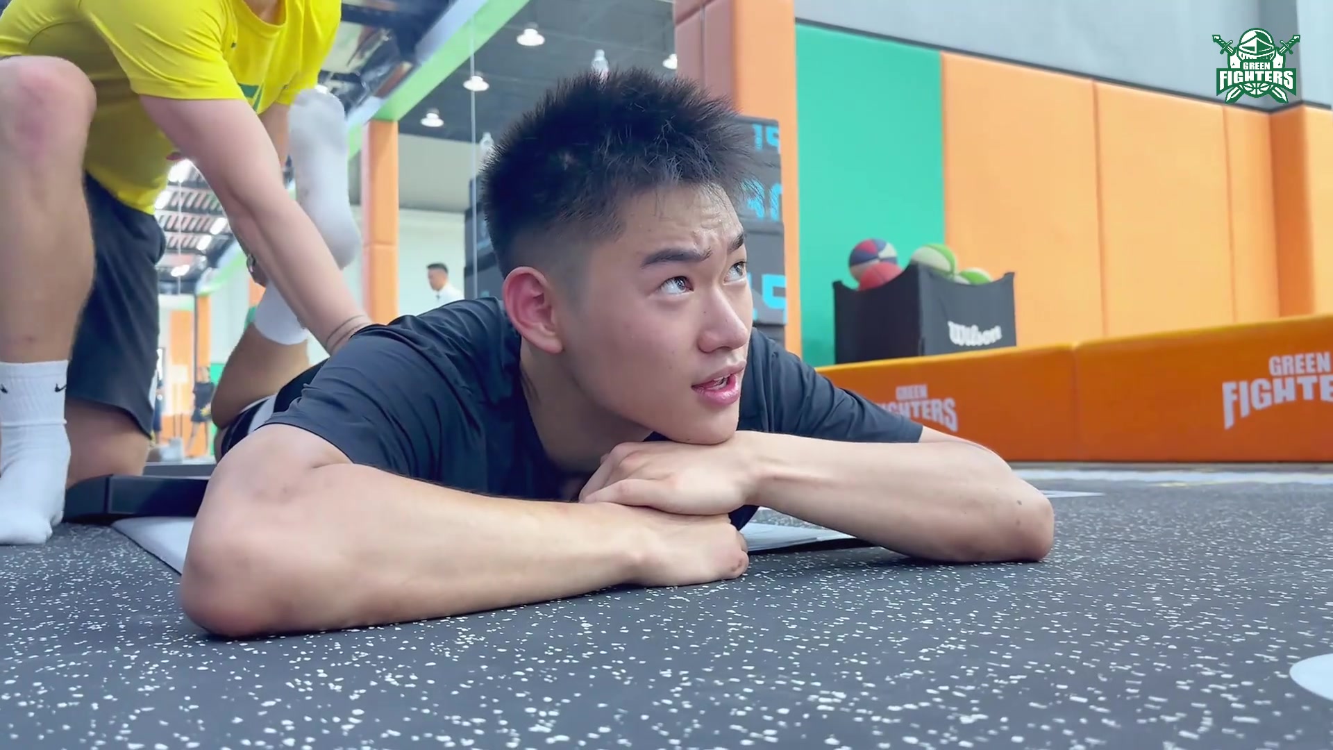 赵维伦训练师：郭艾伦U17时非常强壮我们没人能防住他