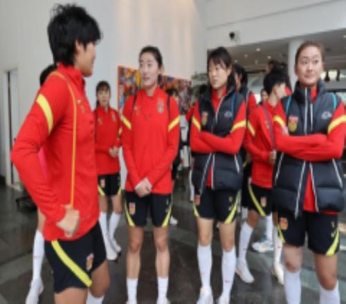 FIFA新一期女足世界排名 “铿锵玫瑰”攀升世界第13名