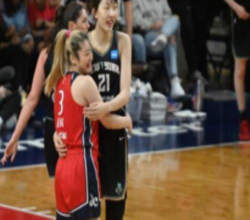 WNBA新赛季开打 李梦韩旭上演WNBA中国德比