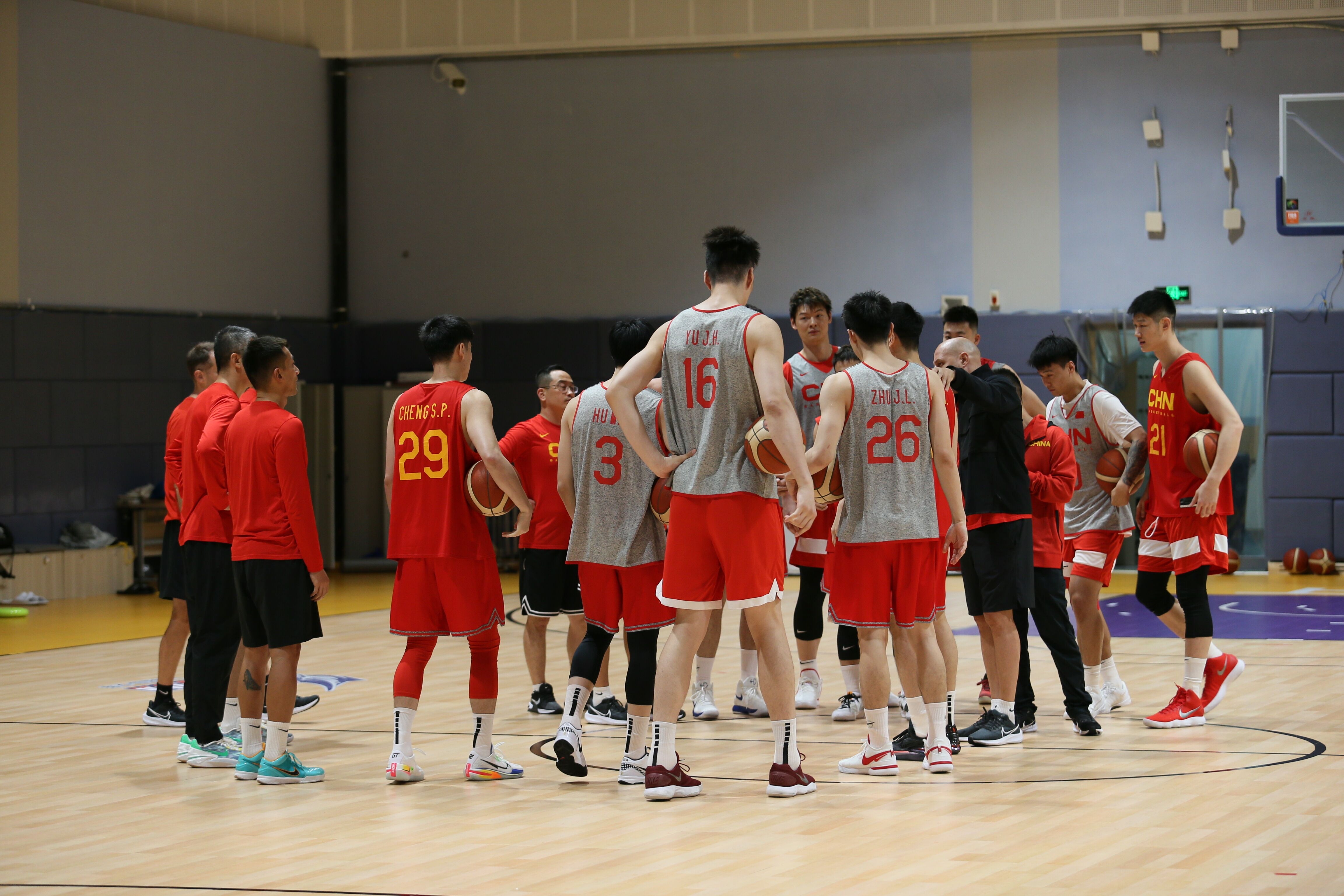 中国男篮vs广厦热身赛数据：罚球39中30三分命中率仅26%