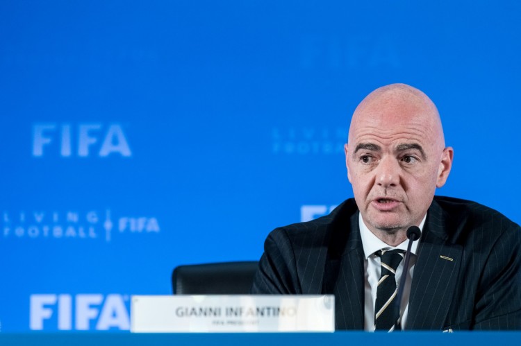 记者：因凡蒂诺表示将办FIFA世界系列赛，4支不同大洲球队参赛