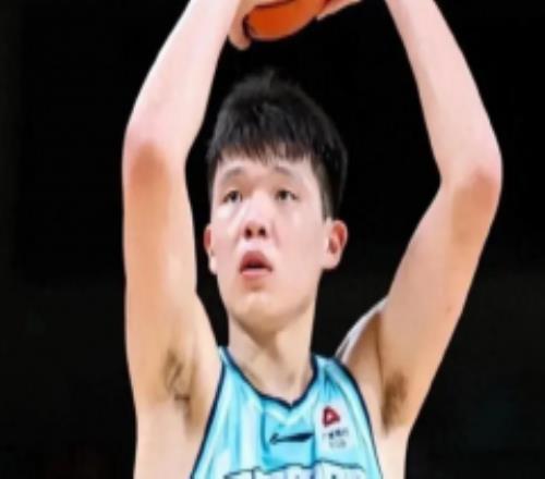 曝NBA球探考察杨瀚森 年仅18岁模板为约基奇